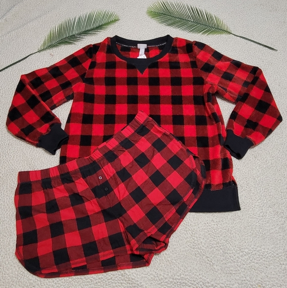 Wondershop Fleece Buffalo Check Short Top‎ Sleepwea - Picture 3 of 11